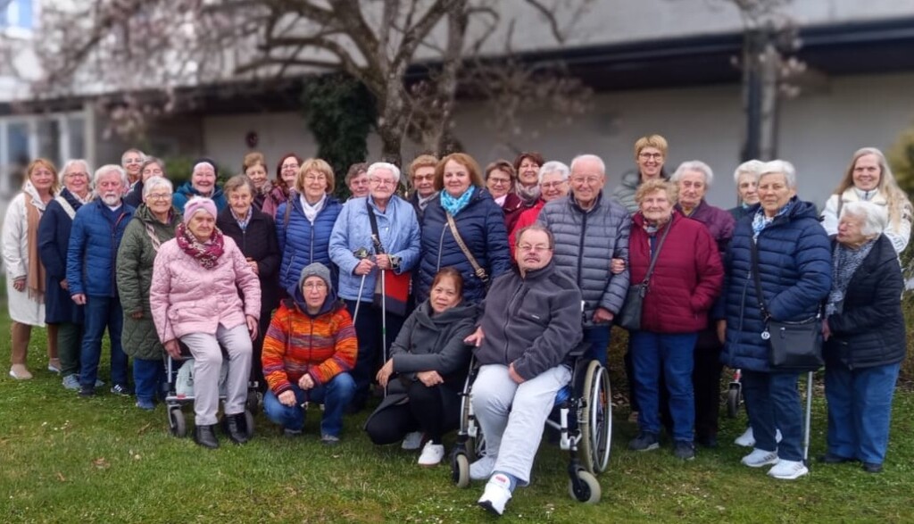 2026-03-27 Kloster Gars am Inn Gruppenfoto bearbeitet